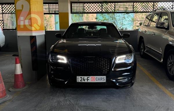 Chrysler 300 2018 for sale in Iraq - Basra